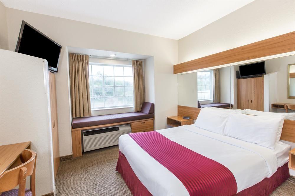 Quality Inn & Suites Robbinsville Exterior foto